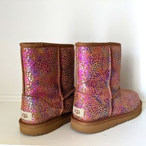 NWOT UGG Classic II sparkle spots boots size 6